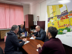 Партийный десант Единой России проверил состояние дороги в Карабулаке в рамках исполнения Народной программы партии.